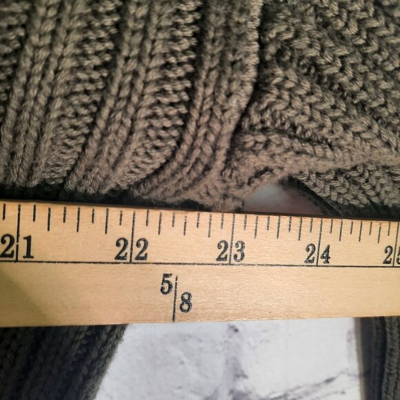 Zara Distressed Cropped Ribbed Knit Sweater Olive Green - Picture 8 of 9